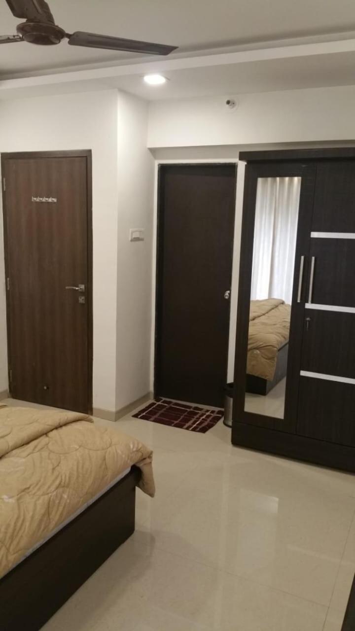 Spacious In Andheri Apartament